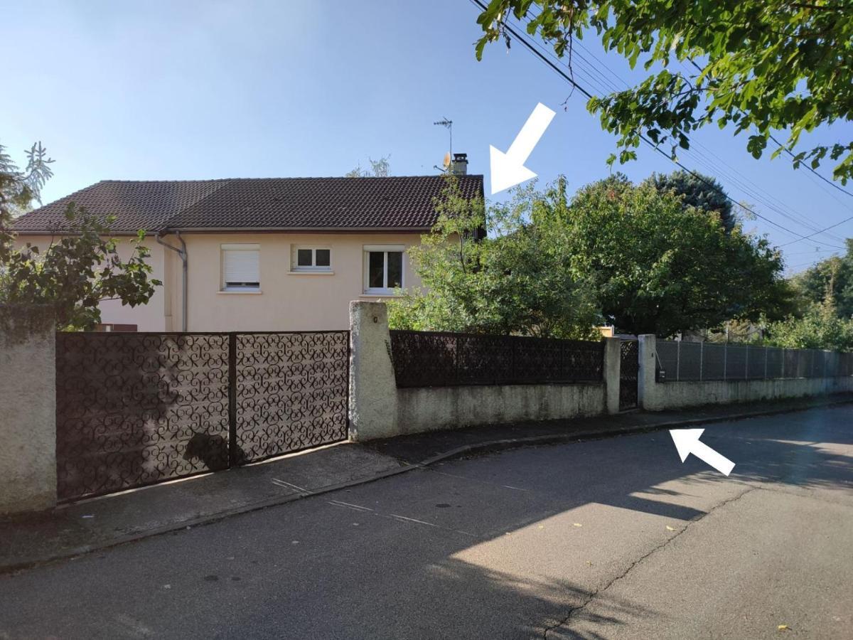 Studio Dans Maison Avec Jardin Et Balcon, Au Calme Sérézin-du-Rhône Exterior foto